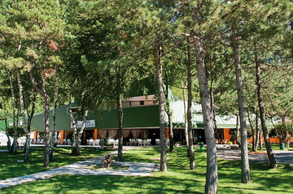Hotel Carnia Venzone Luaran gambar
