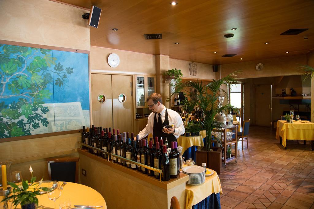 Hotel Carnia Venzone Luaran gambar