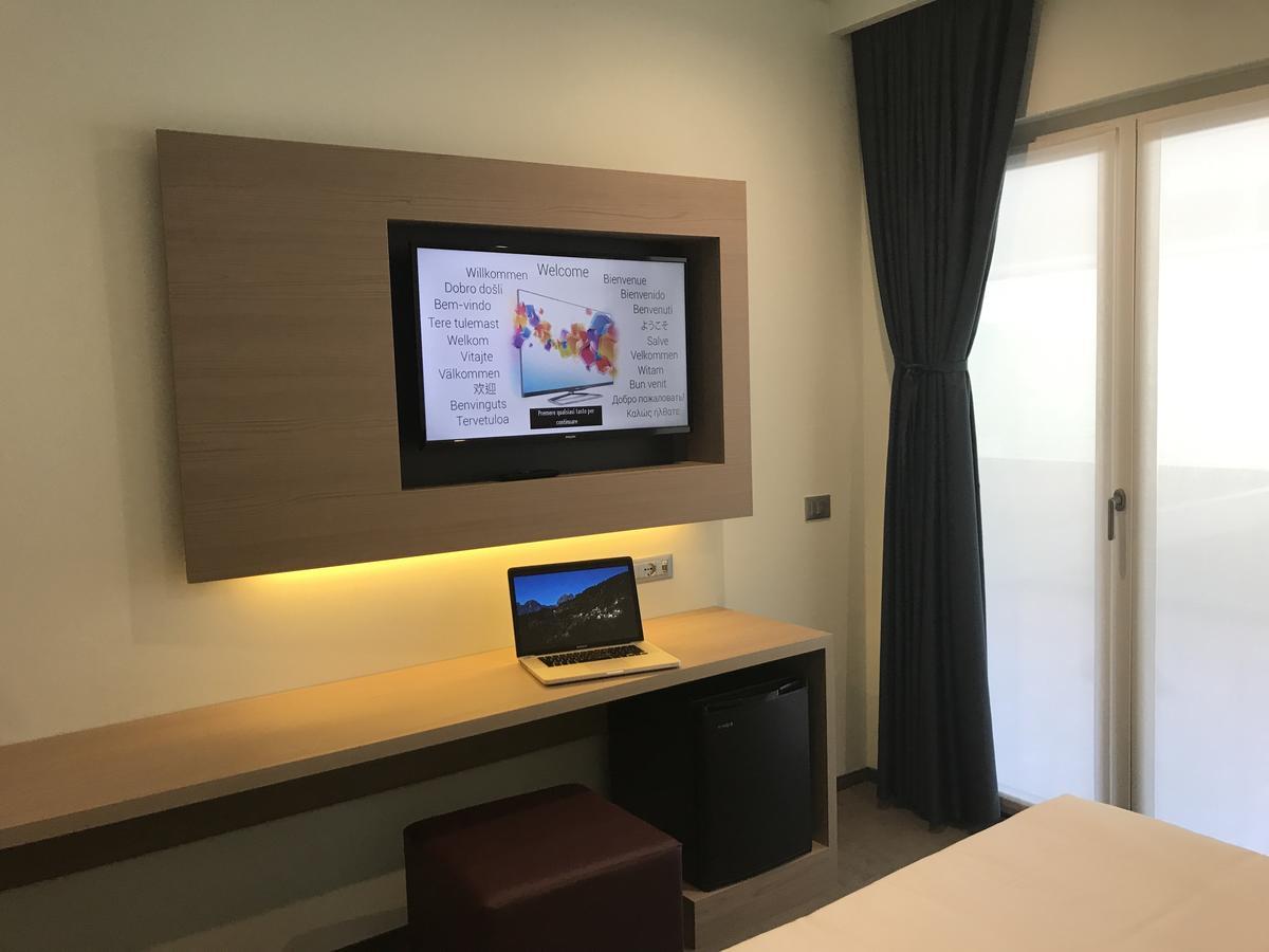 Hotel Carnia Venzone Luaran gambar